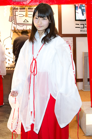 童星王巧台湾歌友会举行 为公益温暖开唱‘半岛平台在线登入’(图1) 半岛(中国)